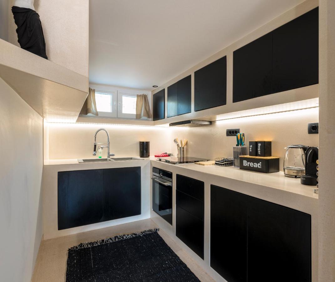Black And White Apartment Pollonia Zewnętrze zdjęcie